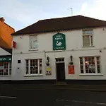 Swan Inn, Heathrow Airport