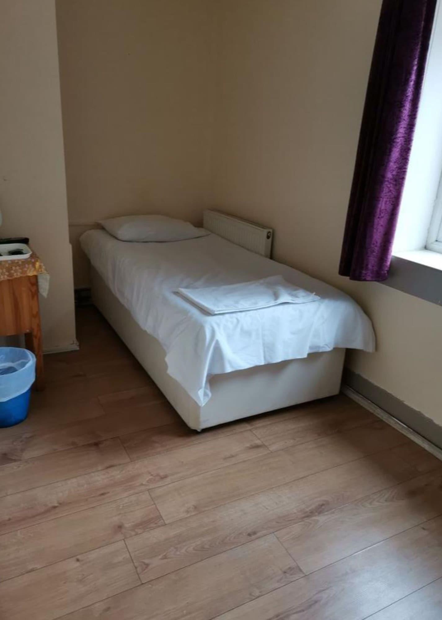 Swan Inn, Heathrow Airport Hotel Stanwell
